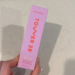 Tower 28 Beauty SunnyDays SPF 30 Sunscreen Foundation in Larchmont UNOPENED